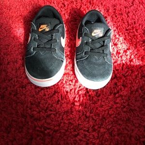 Nike sb toddler shoes 6t